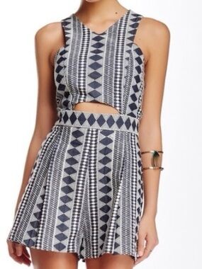 🆓 Gianni Bini Black & White Geometric Cutout Mini Dress